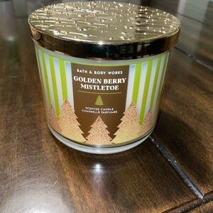 Bath & Body Works Golden Berry Mistletoe 3 wick Candle